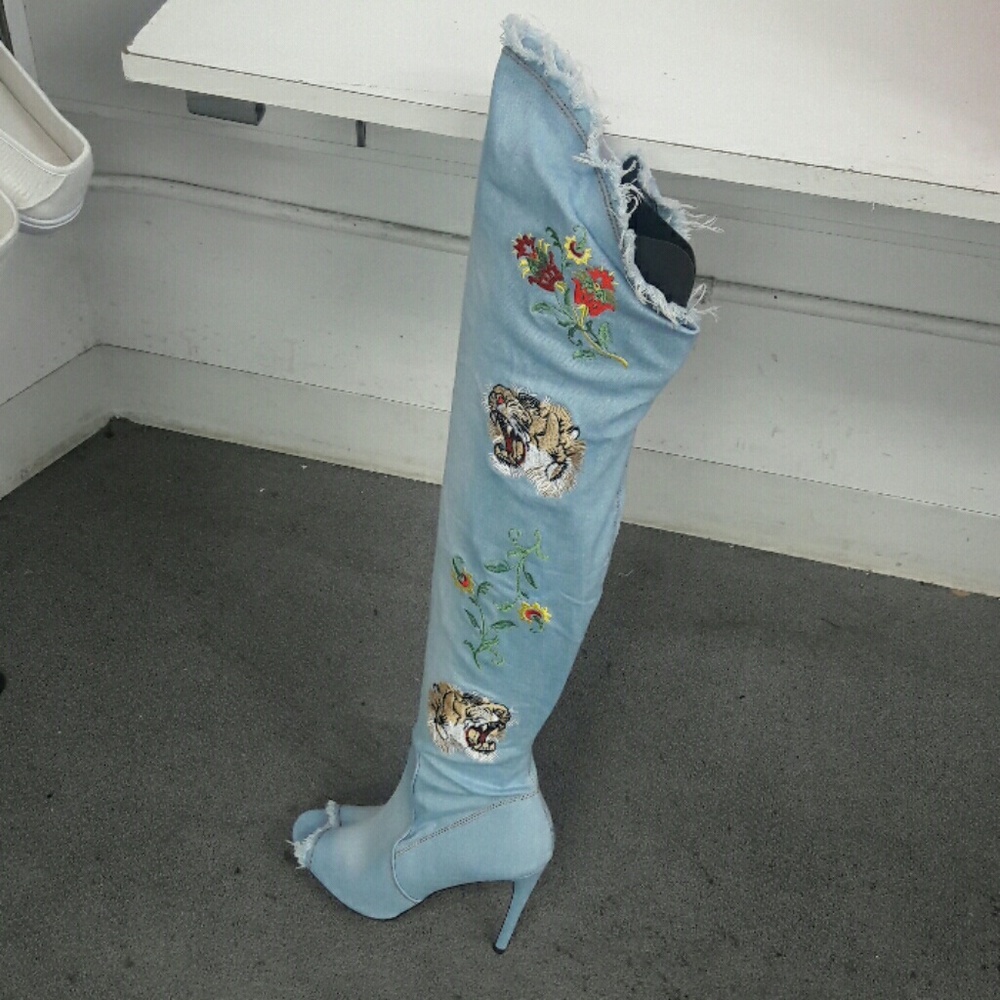 Qupid sandal boots